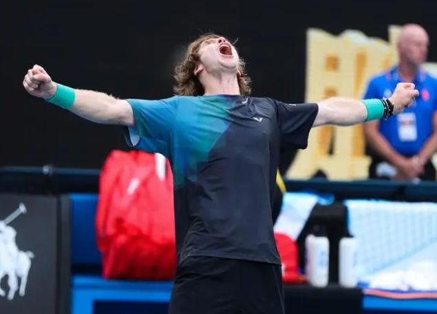 持并不是盲 持并不是盲