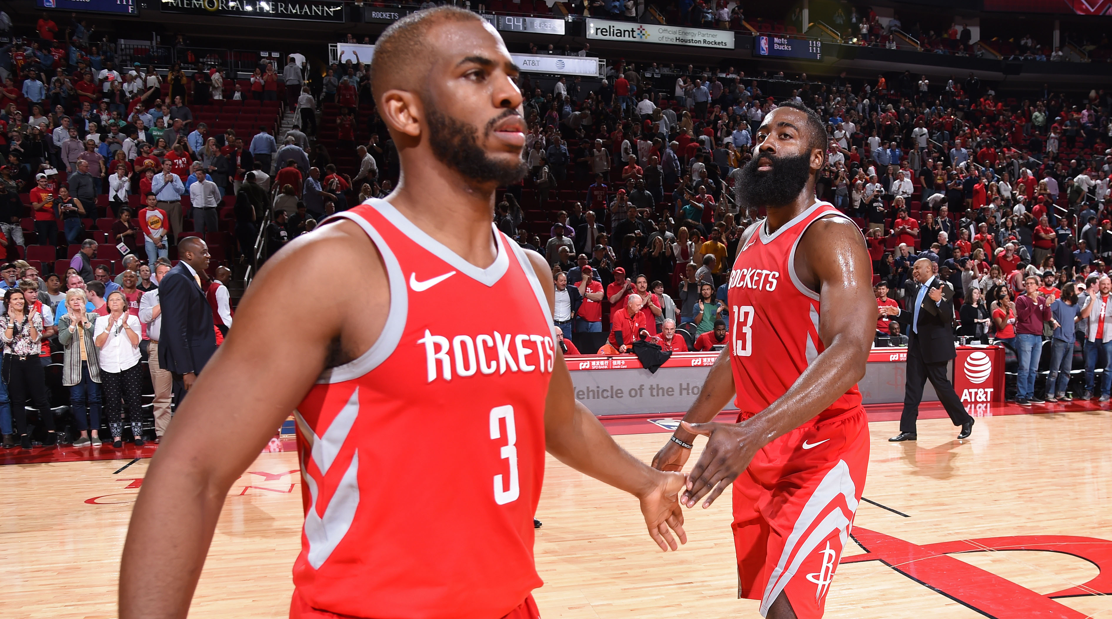 的表现不仅 的表现不仅