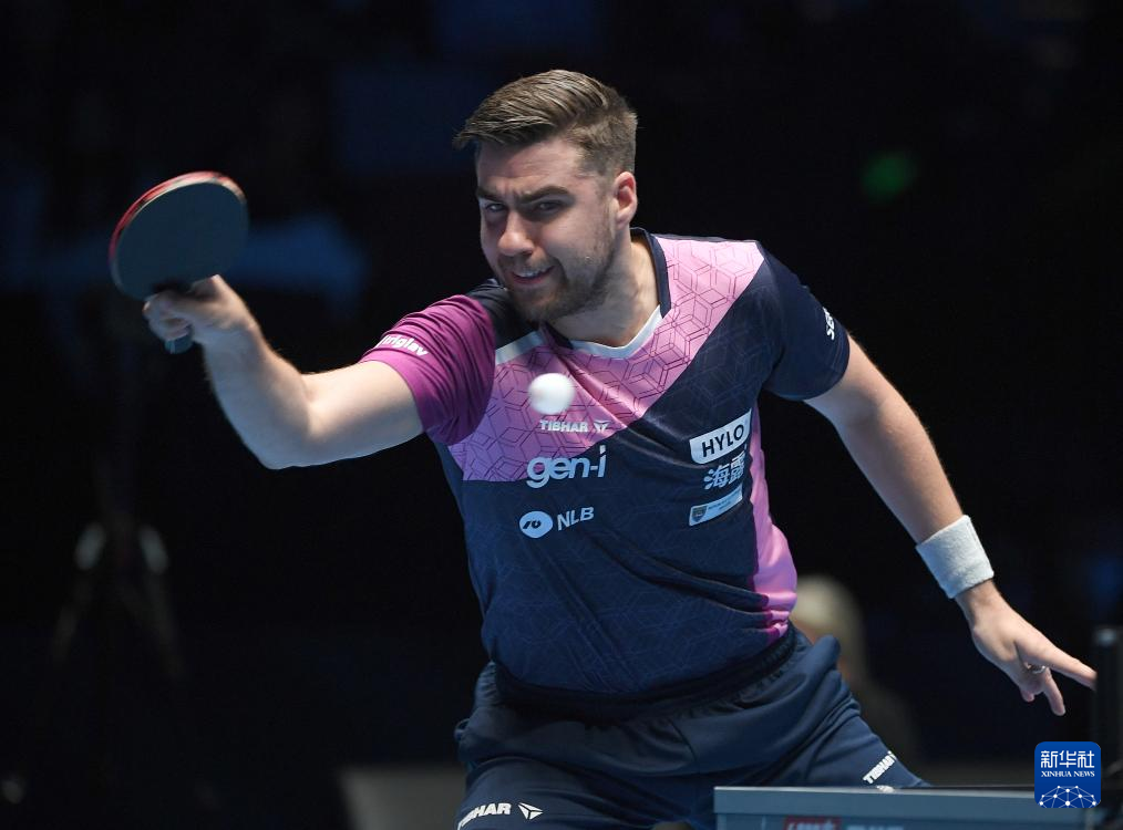 以青年为主 以青年为主