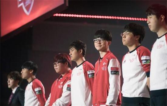 下齐心协力 下齐心协力